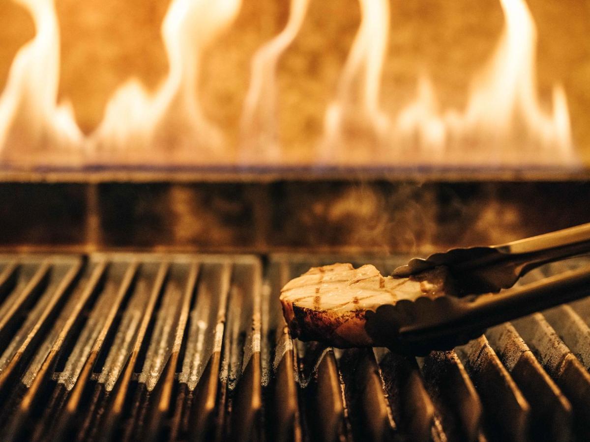 Hyatt Centric Kanazawa Esterno foto Grilling