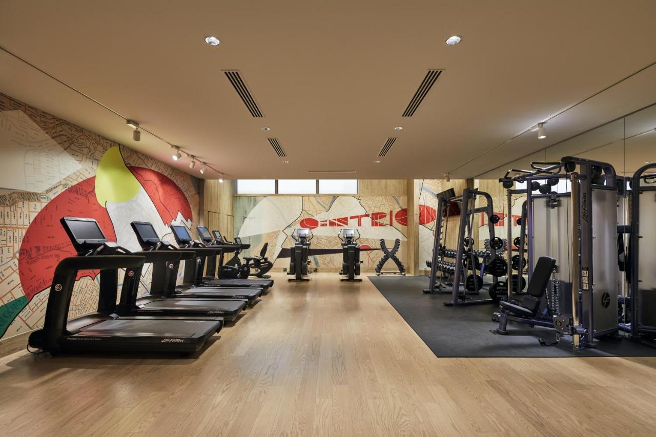 Hyatt Centric Kanazawa Esterno foto The gym at the hotel
