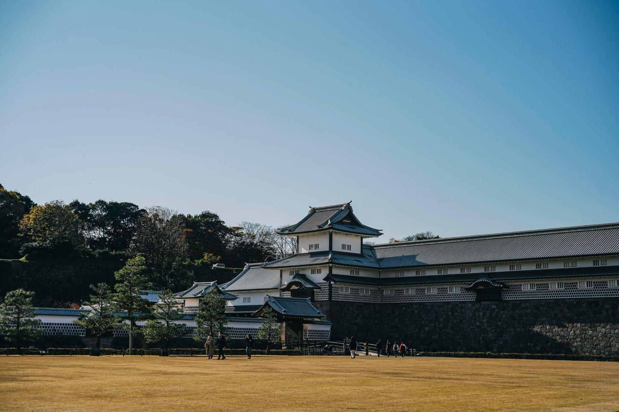 Hyatt Centric Kanazawa Esterno foto The Honmaru Palace